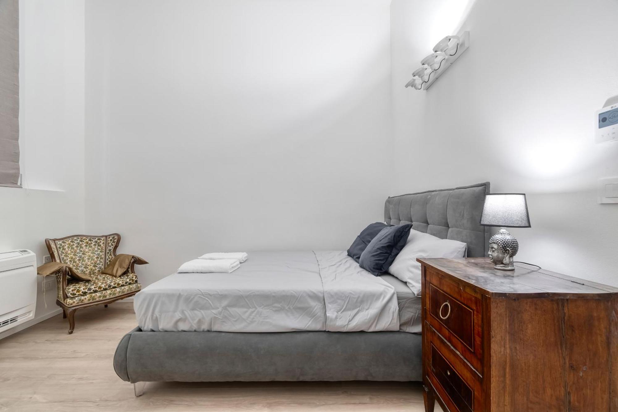 Carbonara Palace 1 - Luxury Comfort Under Medieval Towers — Foto 2